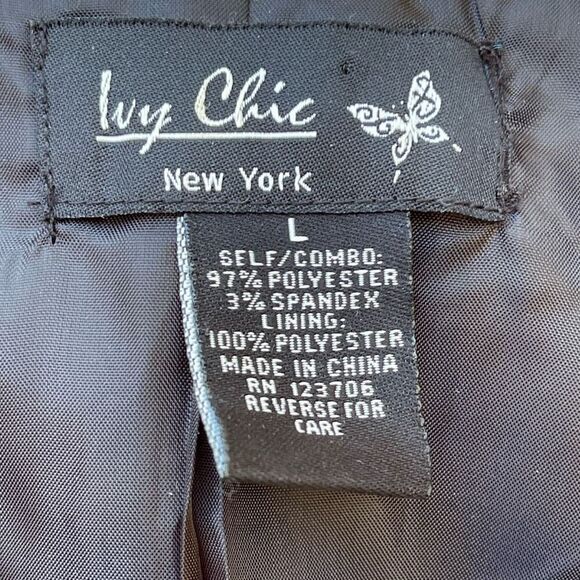 Ivy Chic size L short boxy 3/4 length sleeves jacket. - Picture 5 of 6